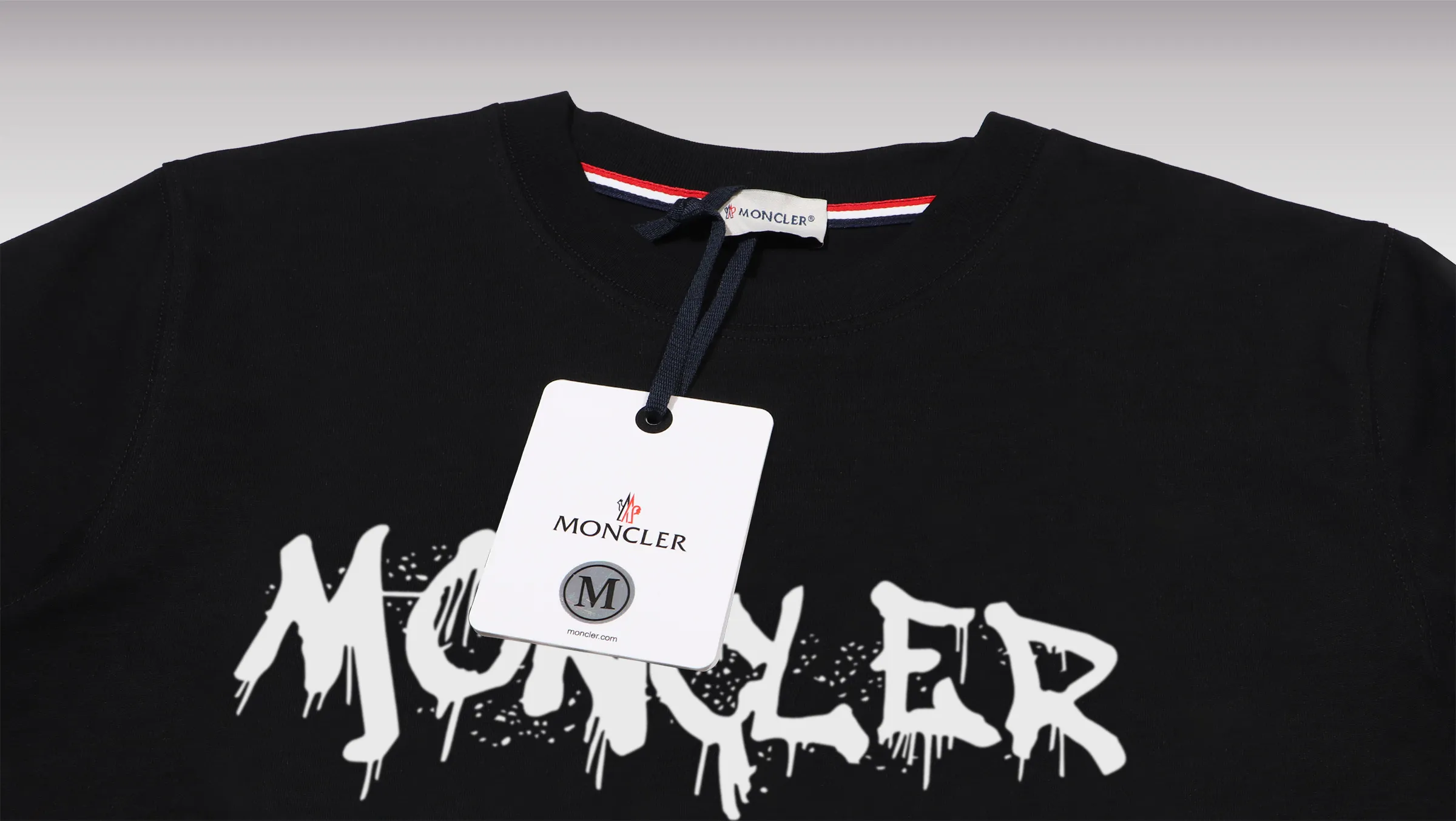 《Moncler~ 》2024New Arrival Quality T , Versatile Quality ！ ‼ 32 250G ‼ ， ， ， ， T 🤪 Sizes：S-M-L-XL-2XL ：Black，White， Same Style